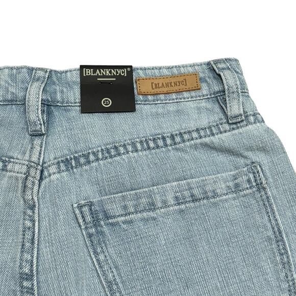 NWT! Blank NYC The Reeve In Stay Put Cut Out Hi Rise Short - Size 25 - Picture 12 of 14